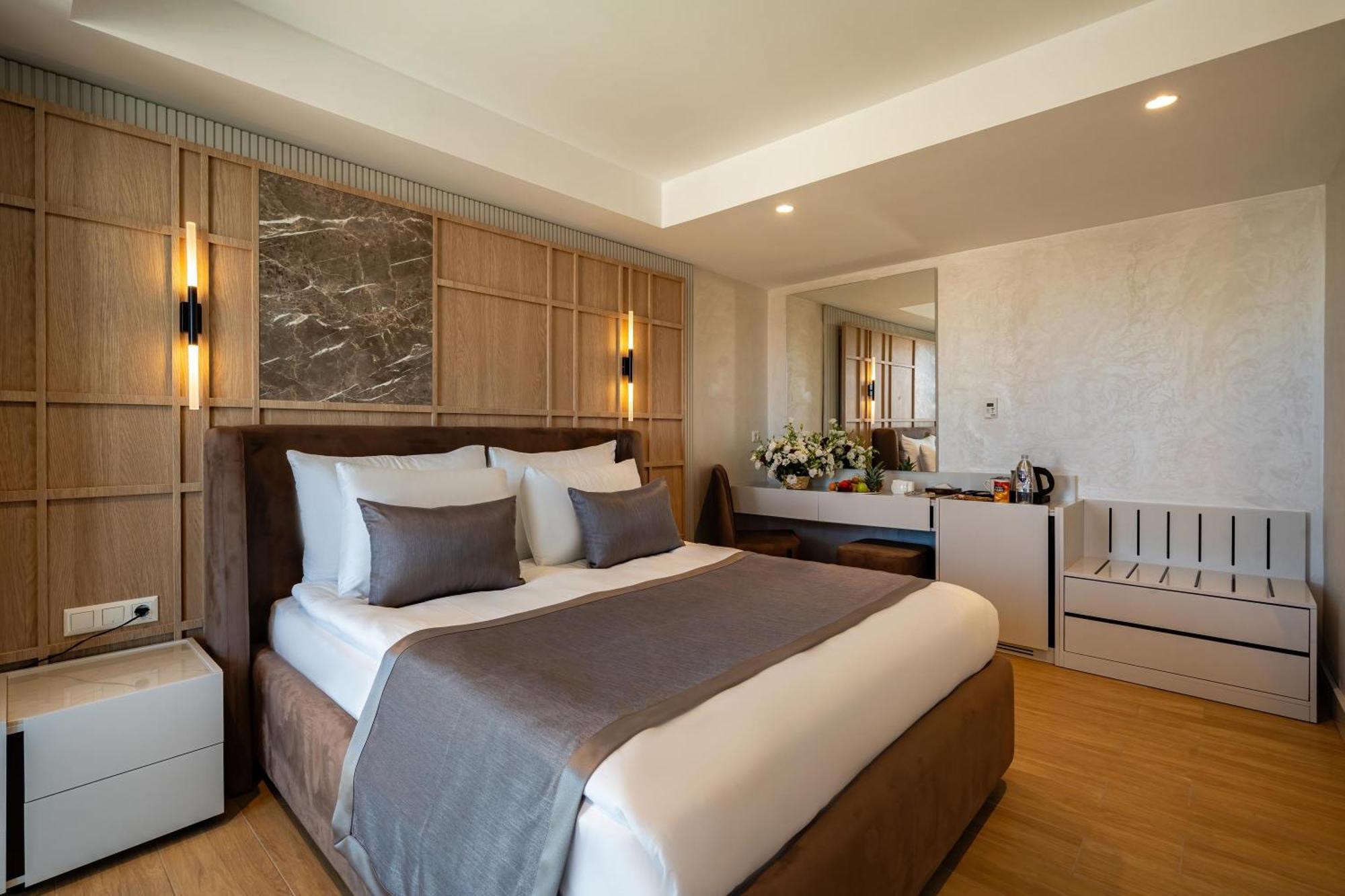 Otel Awen Lara Antalya