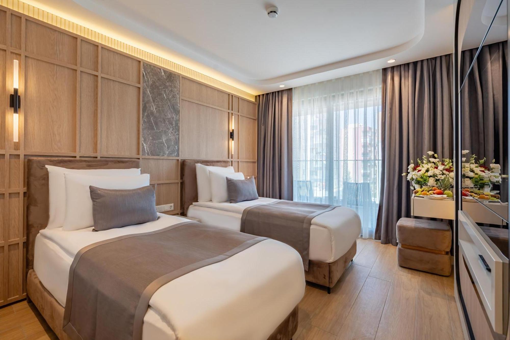 Otel Awen Lara Antalya